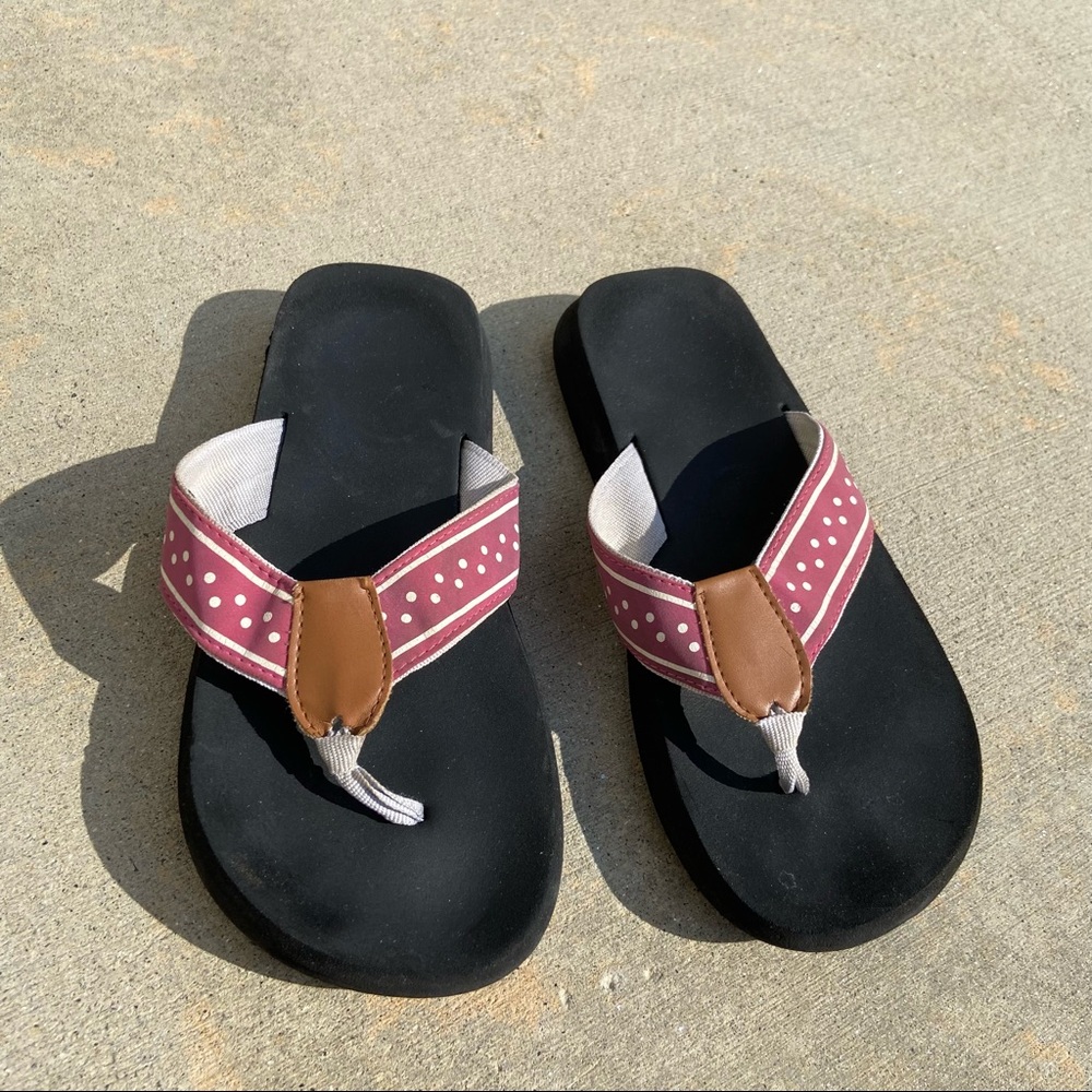 Sandle - Picture 2 of 3